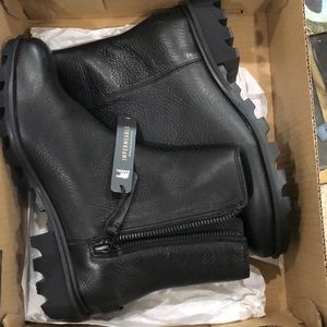 sorel phoenix zip waterproof boot
